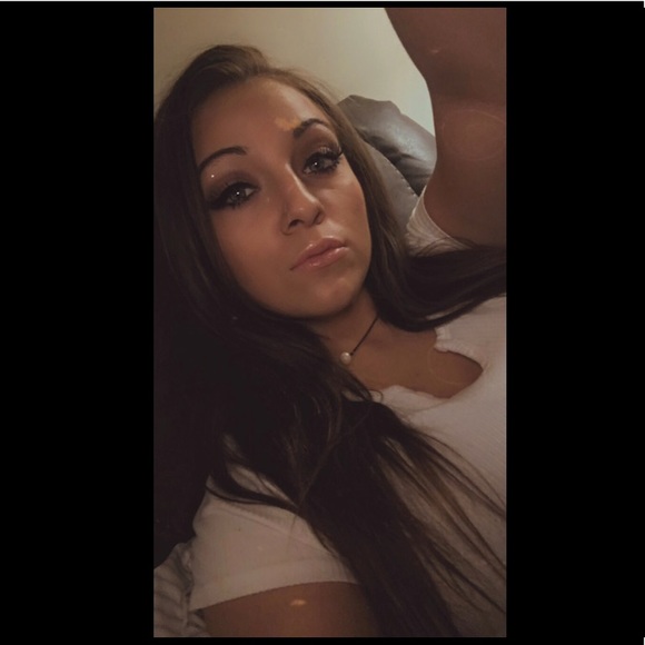 Meet your Posher, Alexis - Picture 5 of 7